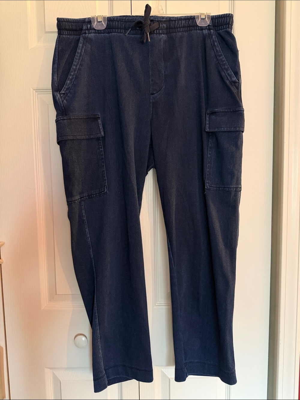 Lands' End Women's Navy Cargo Jogger Pants